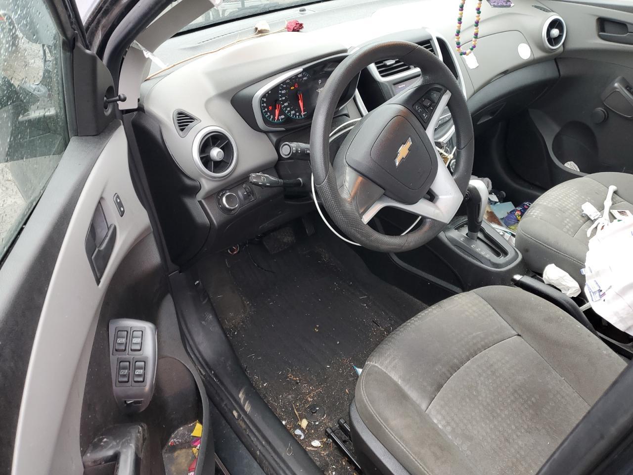 2020 Chevrolet Sonic - zdjęcie 8