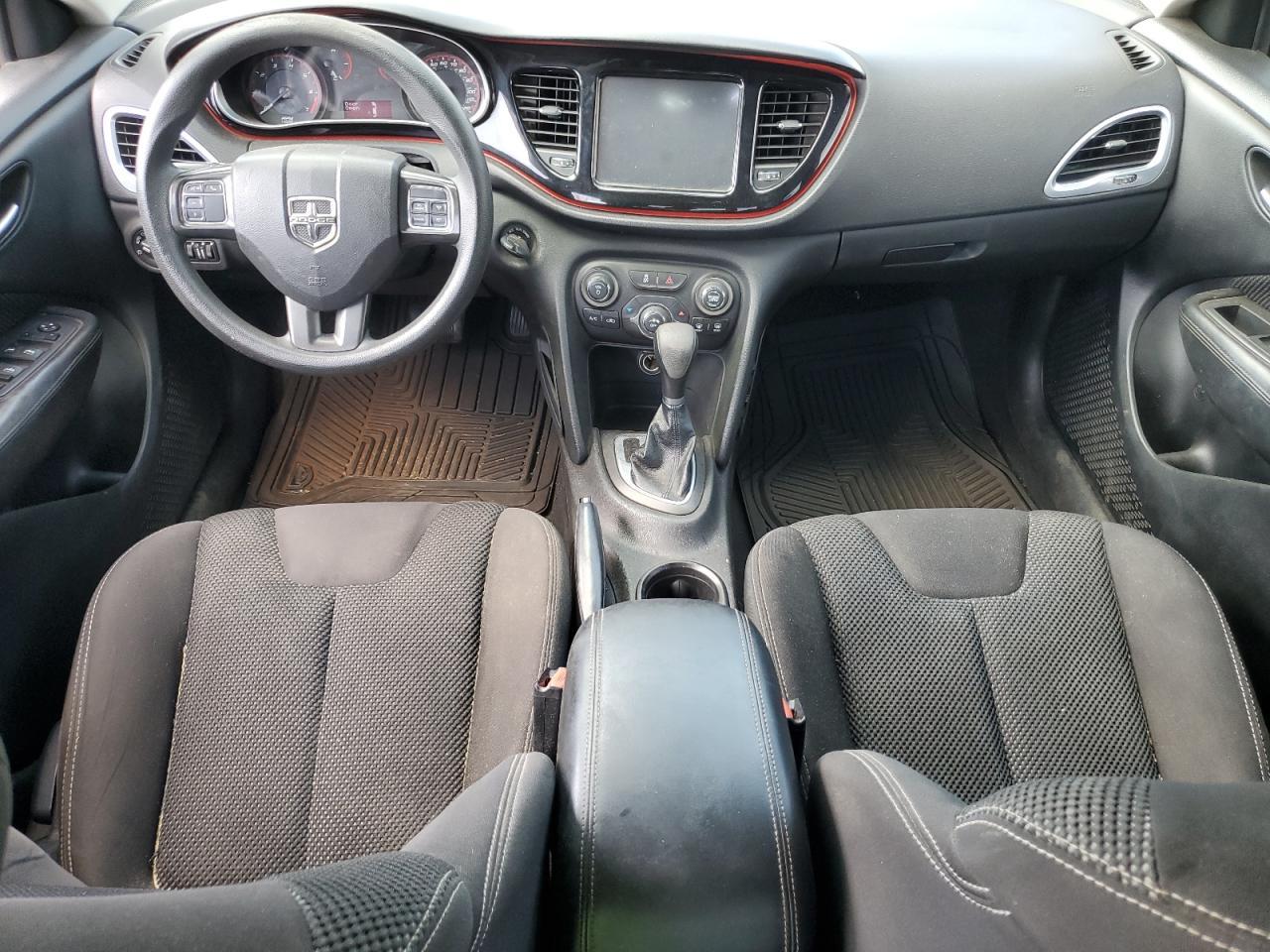 2015 Dodge Dart Sxt - zdjęcie 8