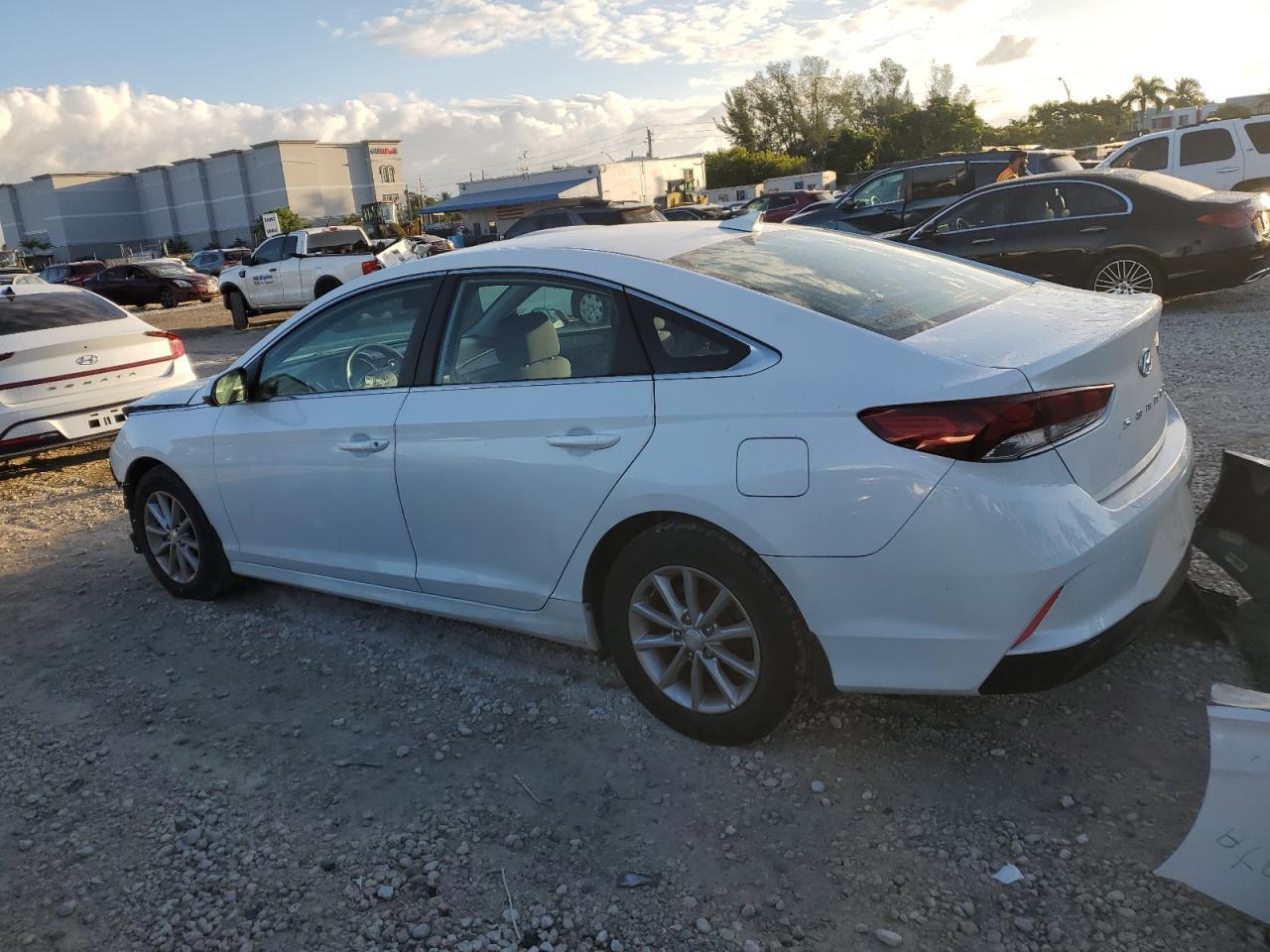 2019 Hyundai Sonata - zdjęcie 2