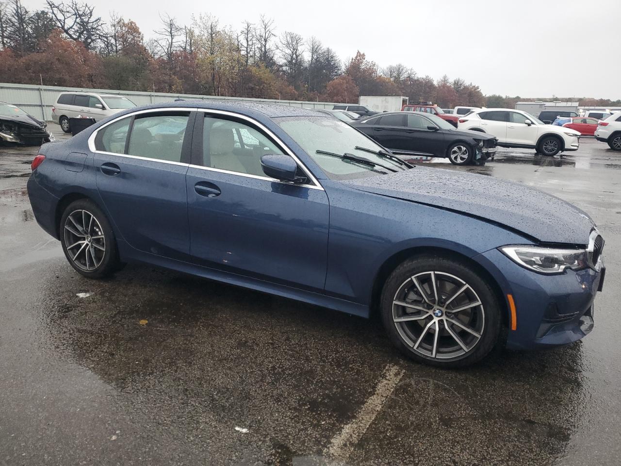 2021 BMW Seria 3 - zdjęcie 4