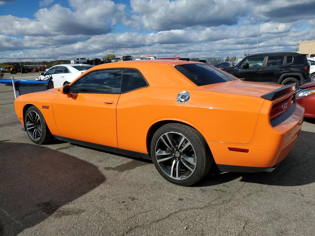 2014 Dodge Challenger Srt8 Core - zdjęcie 2