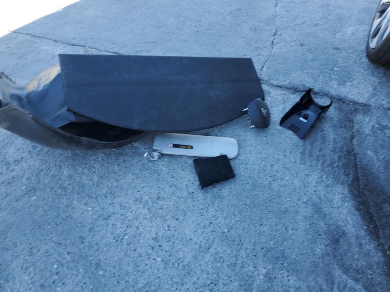 2024 Tesla Model Y - zdjęcie 13