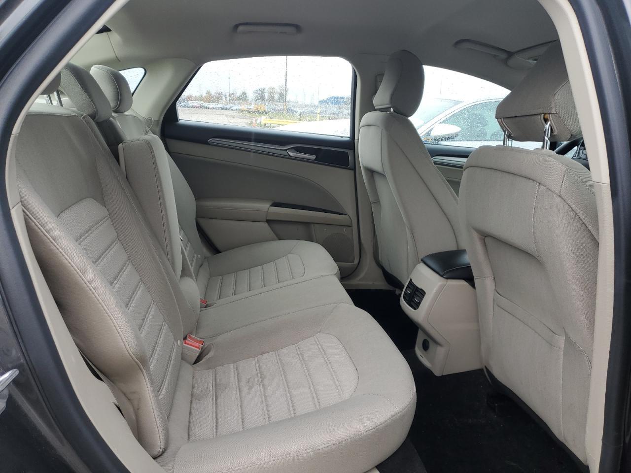 2020 Ford Fusion Se - zdjęcie 10