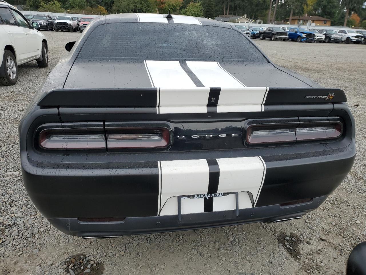 2021 Dodge Challenger - zdjęcie 6