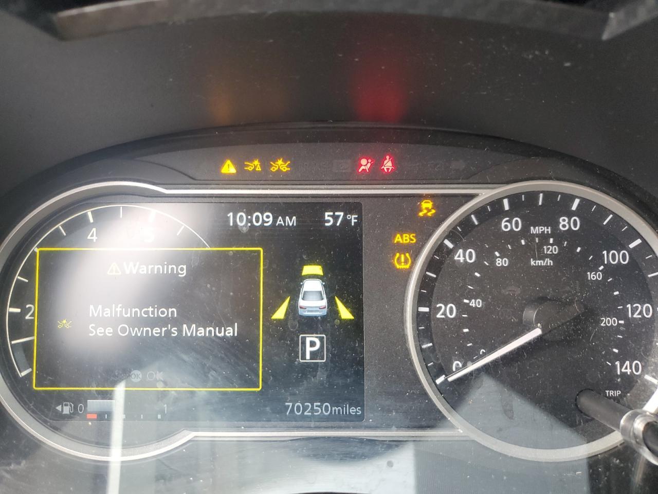 2021 Nissan Versa - zdjęcie 9