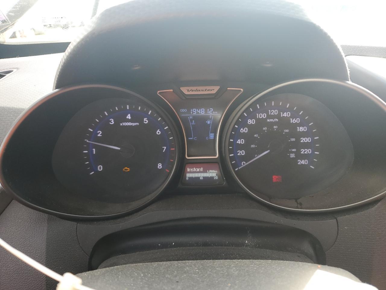 2015 Hyundai Veloster Turbo - zdjęcie 9