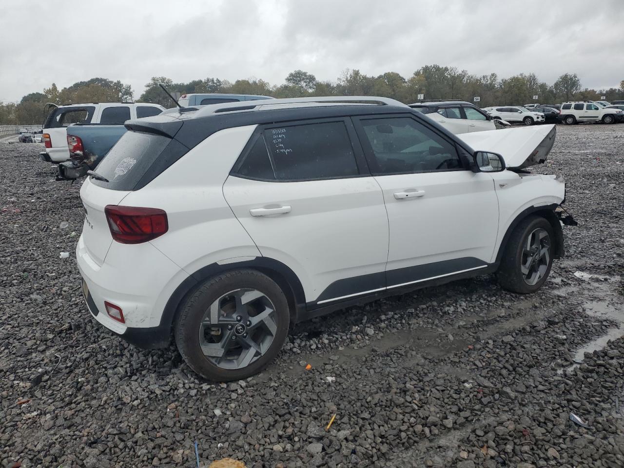 2023 Hyundai Venue Sel - zdjęcie 3