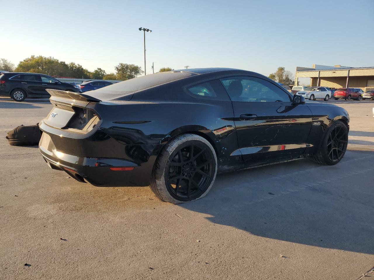 2017 Ford Mustang - zdjęcie 3