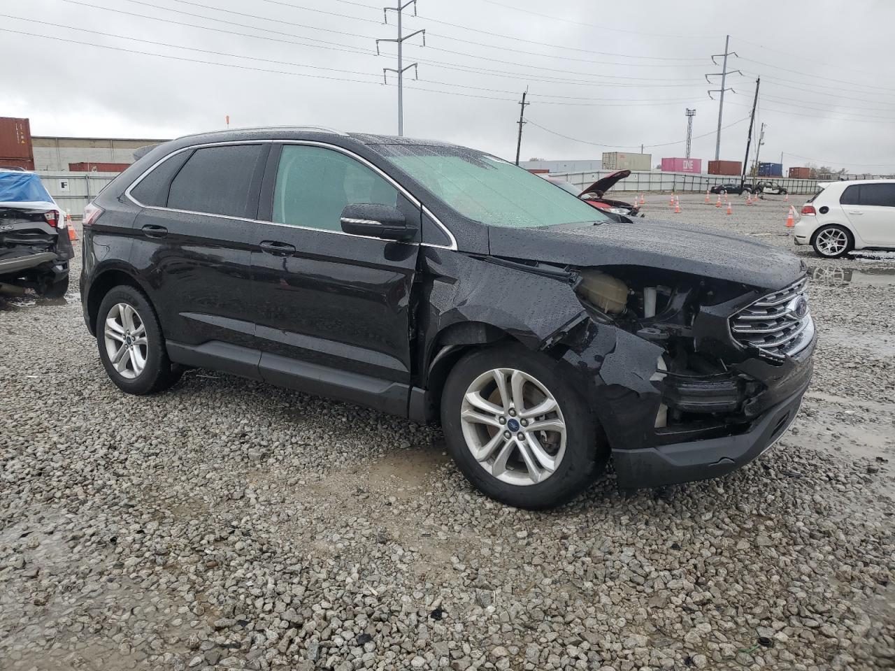 2019 Ford Edge - zdjęcie 4