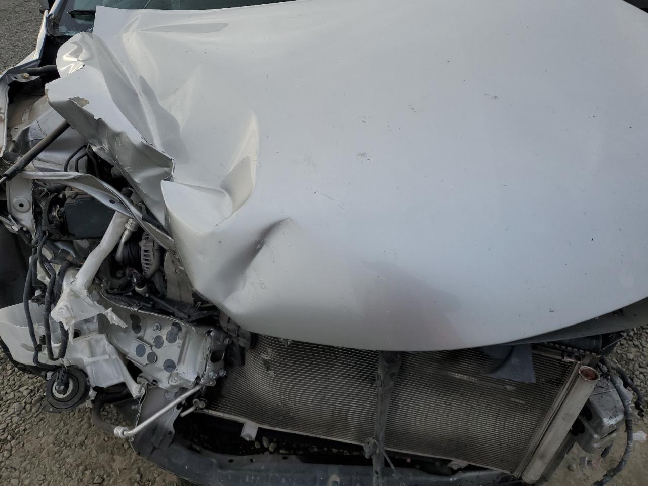 2016 Toyota Camry Le - zdjęcie 11