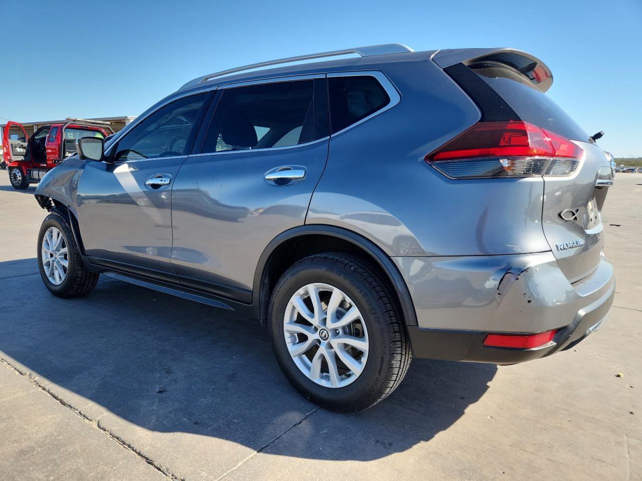 2018 Nissan Rogue - zdjęcie 2