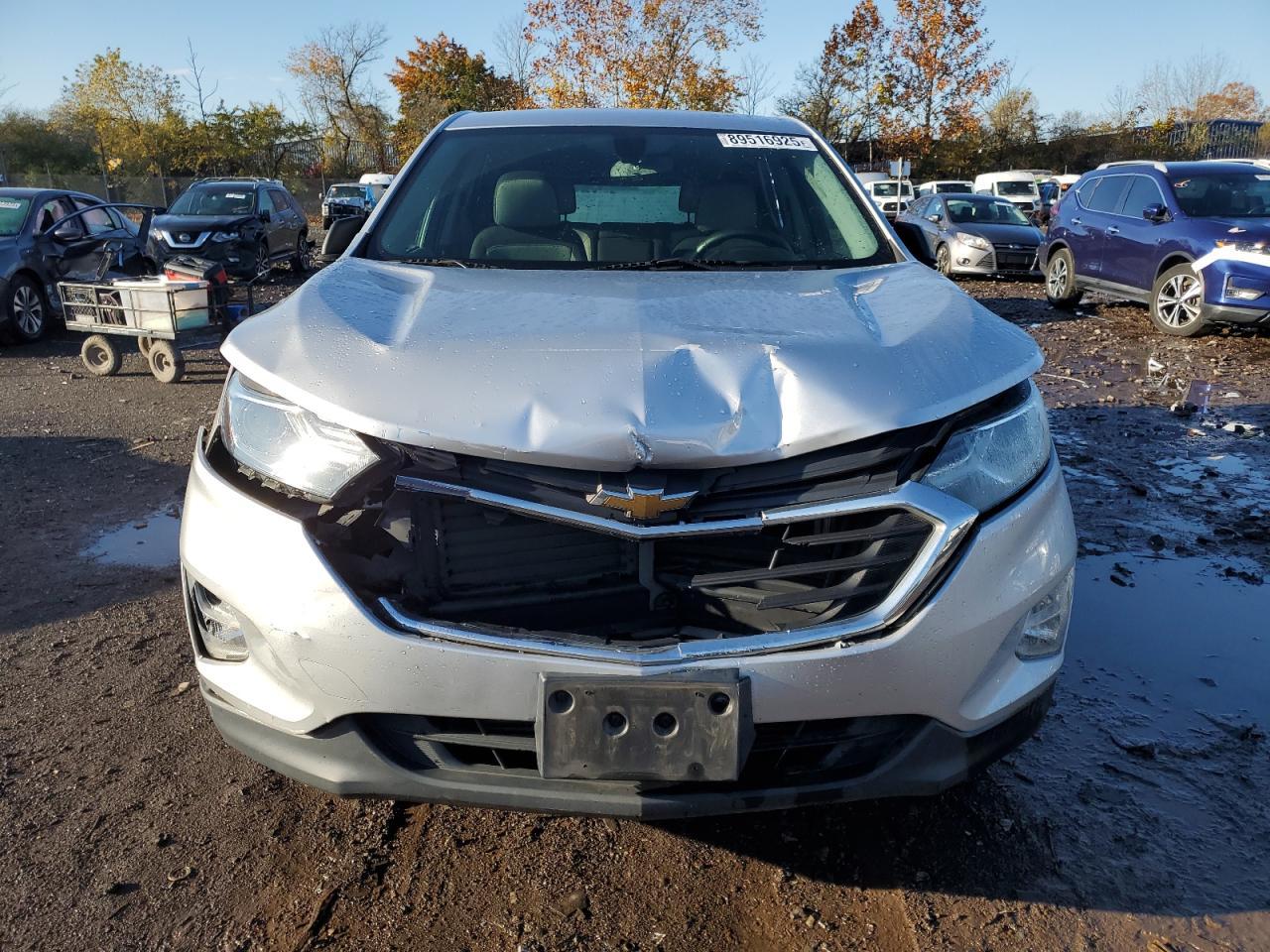 2018 Chevrolet Equinox Ls - zdjęcie 5
