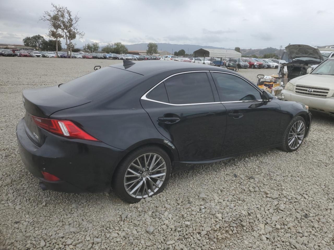 2016 Lexus IS - zdjęcie 3