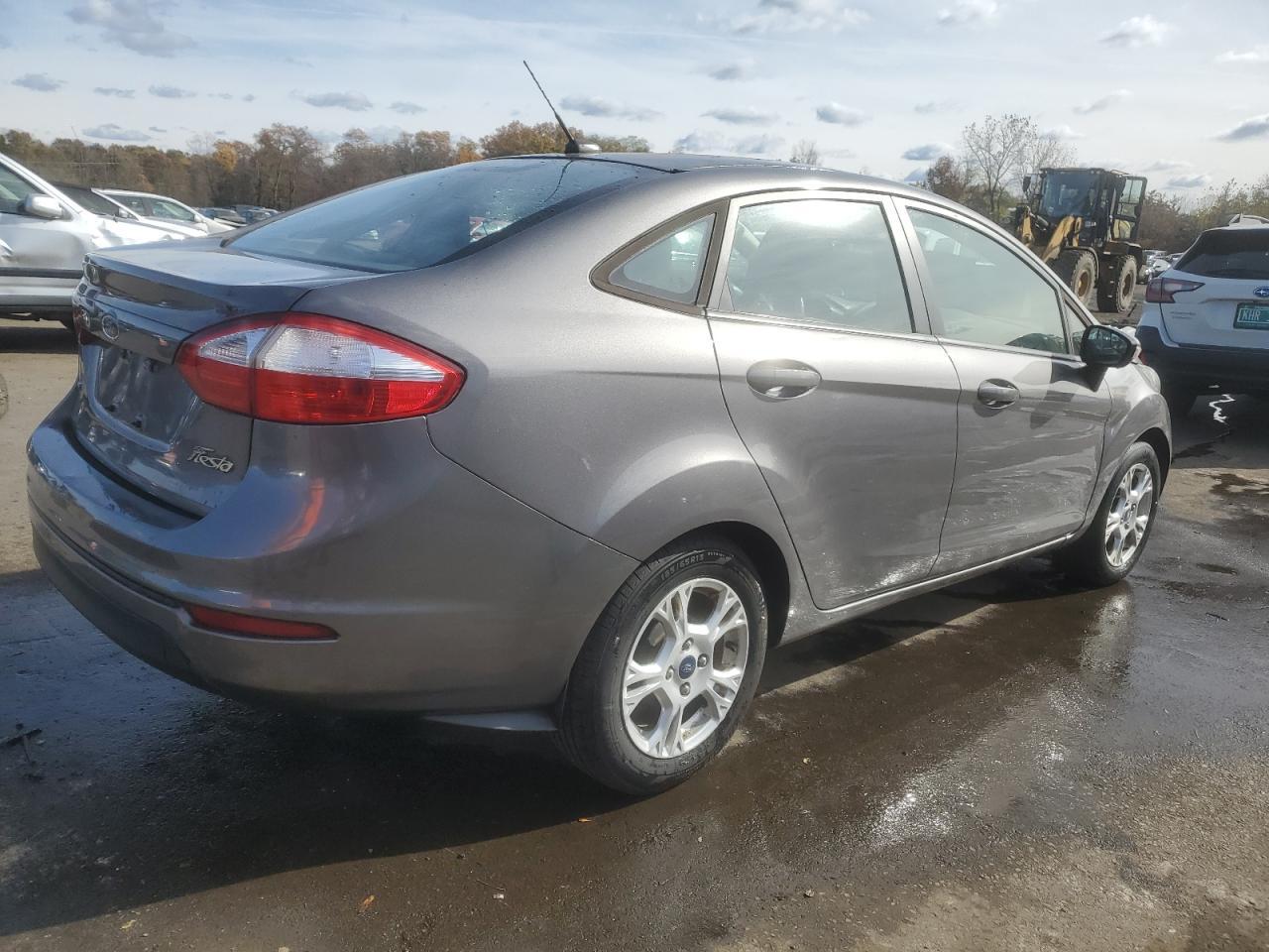2014 Ford Fiesta Se - zdjęcie 3