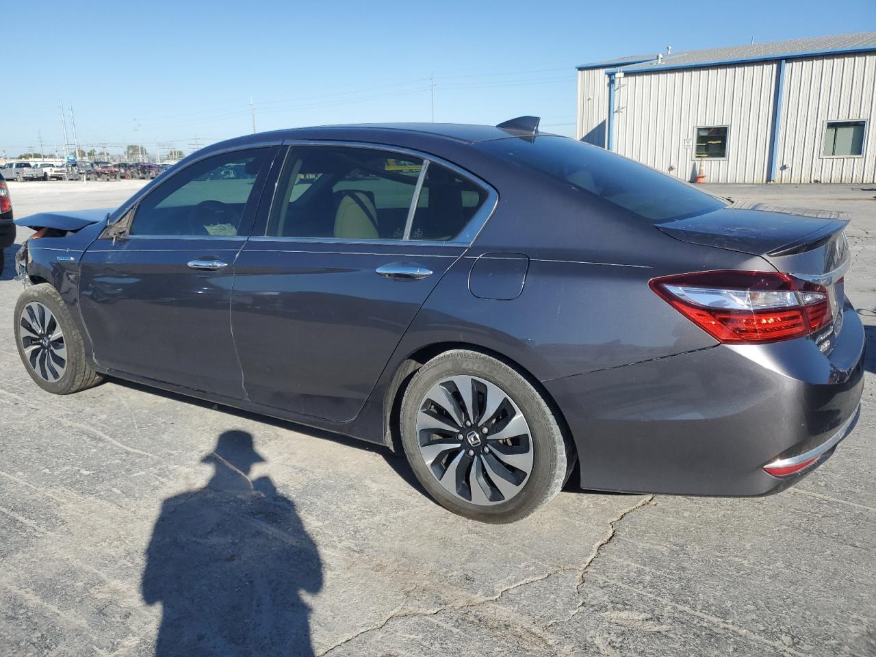 2017 Honda Accord Hybrid Exl - zdjęcie 2