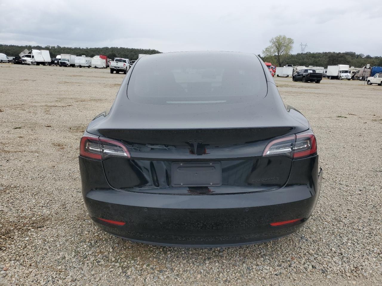 2022 Tesla Model 3 - zdjęcie 6