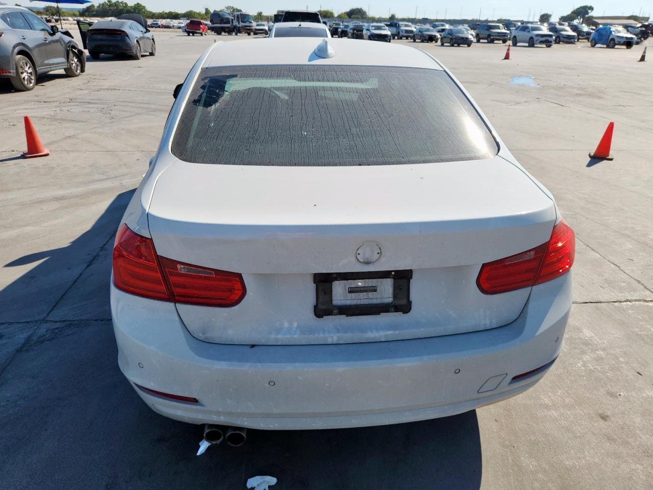 2015 BMW 328 I - zdjęcie 6