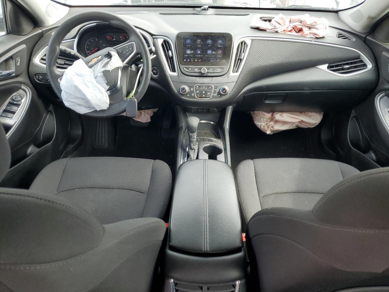 2024 Chevrolet Malibu Lt - zdjęcie 8