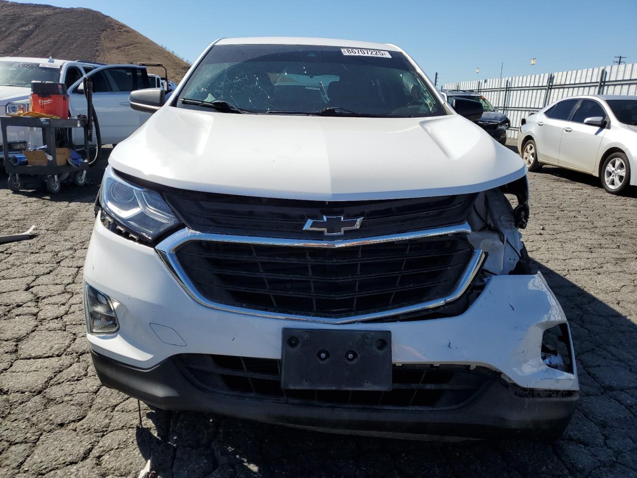 2020 Chevrolet Equinox Ls - zdjęcie 5