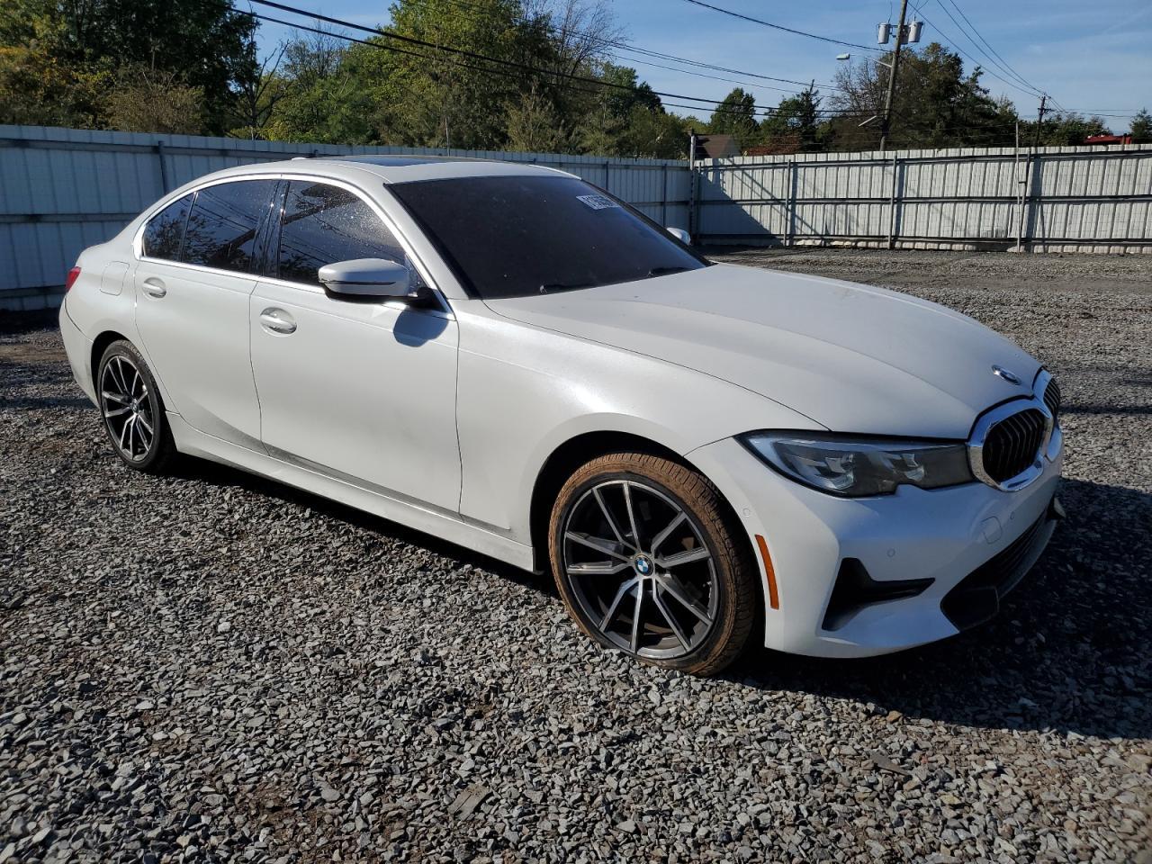 BMW Seria 3 - zdjęcie 4