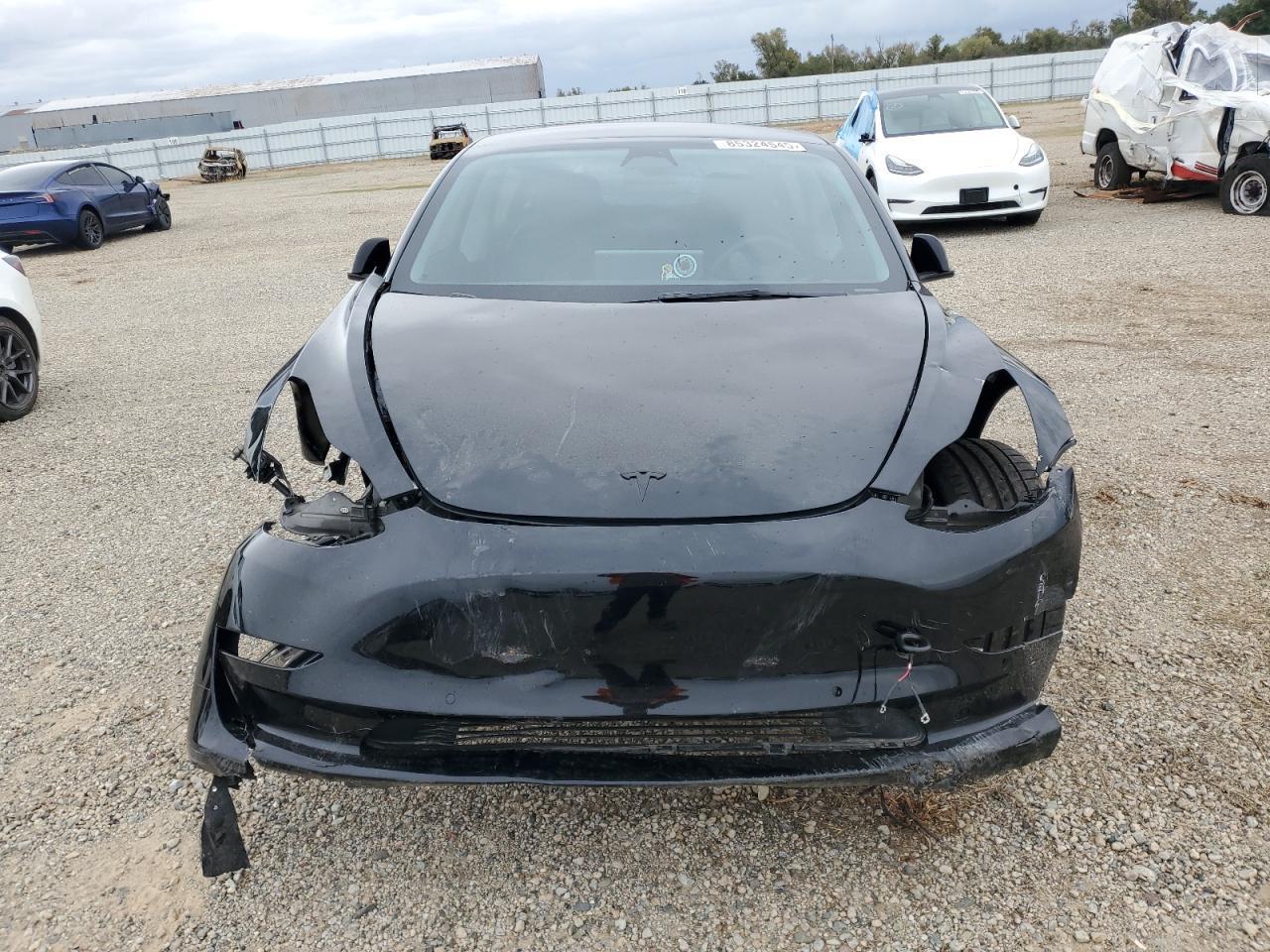 2022 Tesla Model 3 - zdjęcie 5