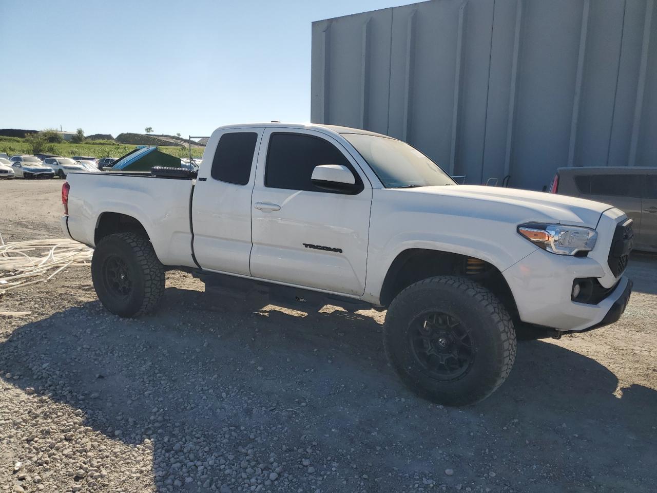 2023 Toyota Tacoma - zdjęcie 4