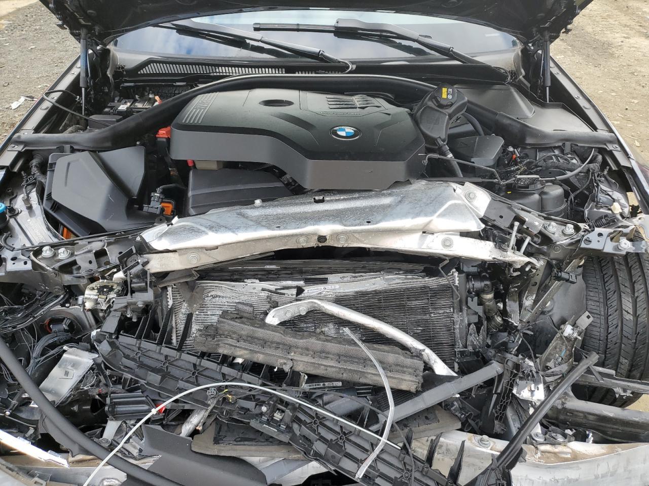 2021 BMW Seria 3 - zdjęcie 11