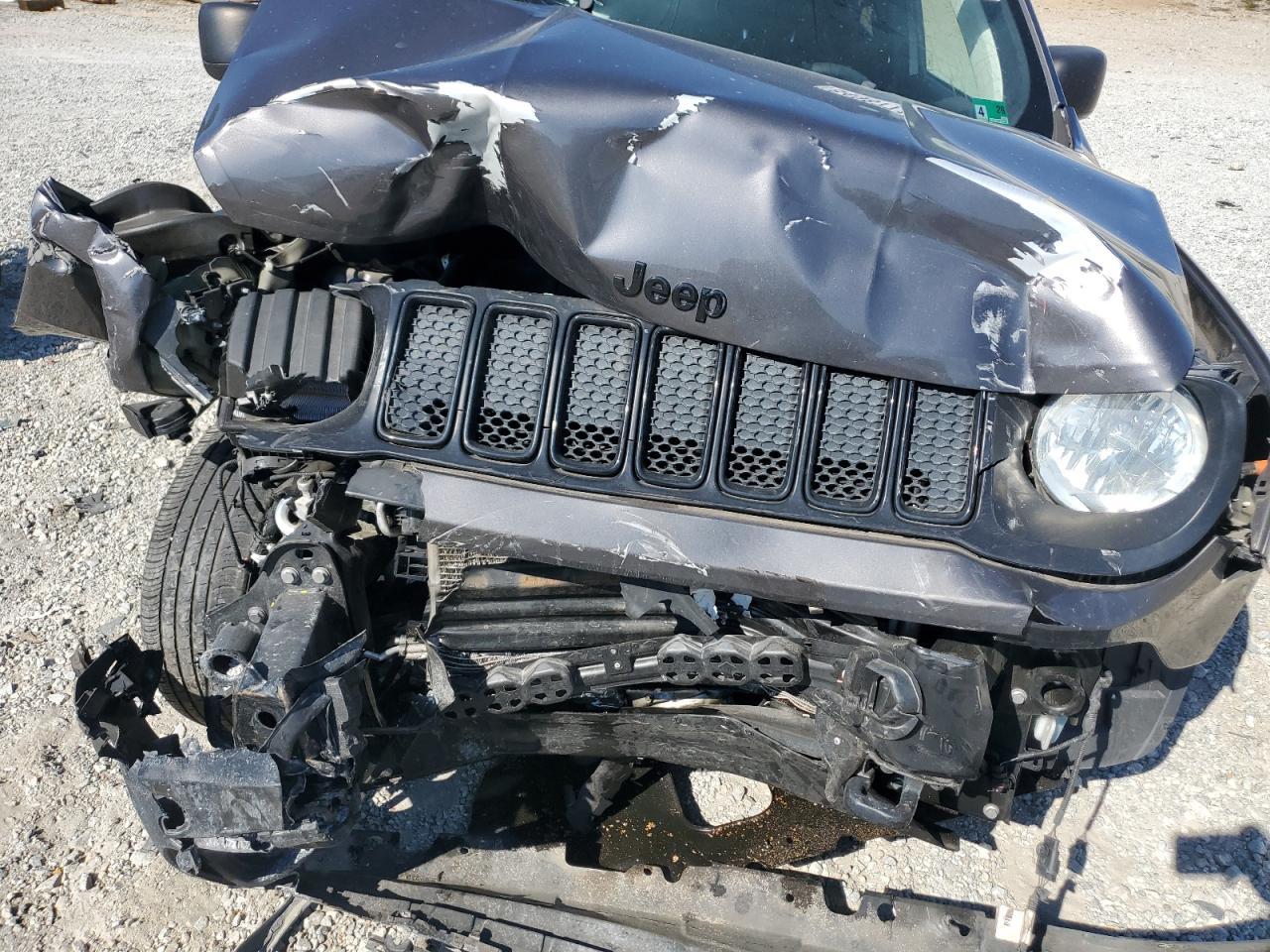 2019 Jeep Renegade - zdjęcie 11