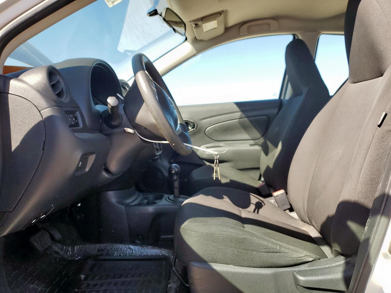 2016 Nissan Versa S - zdjęcie 7