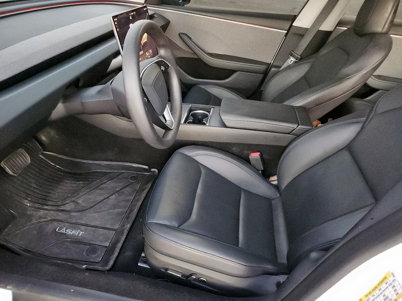 2024 Tesla Model 3 - zdjęcie 12
