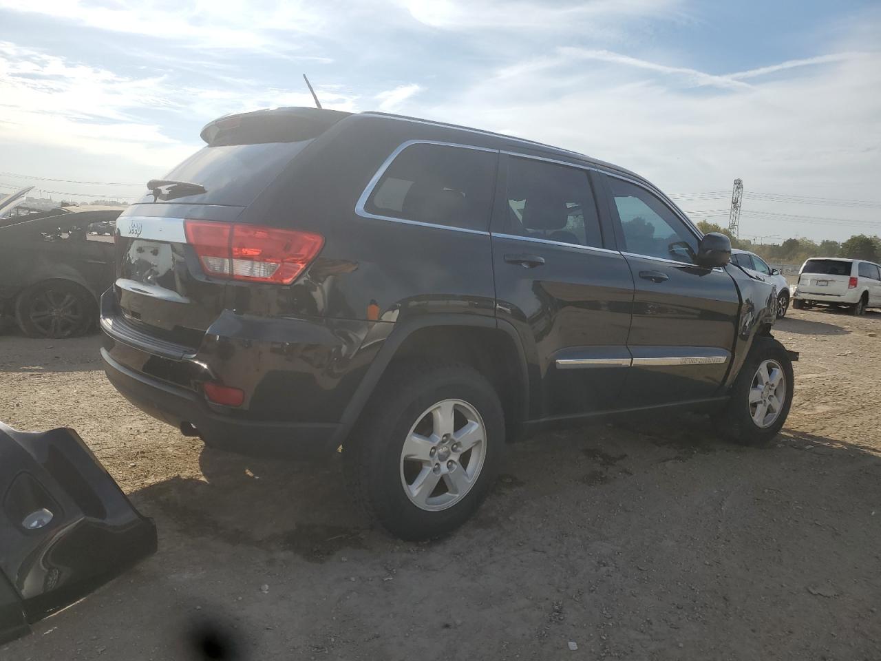 2013 Jeep Grand Cherokee Laredo - zdjęcie 3