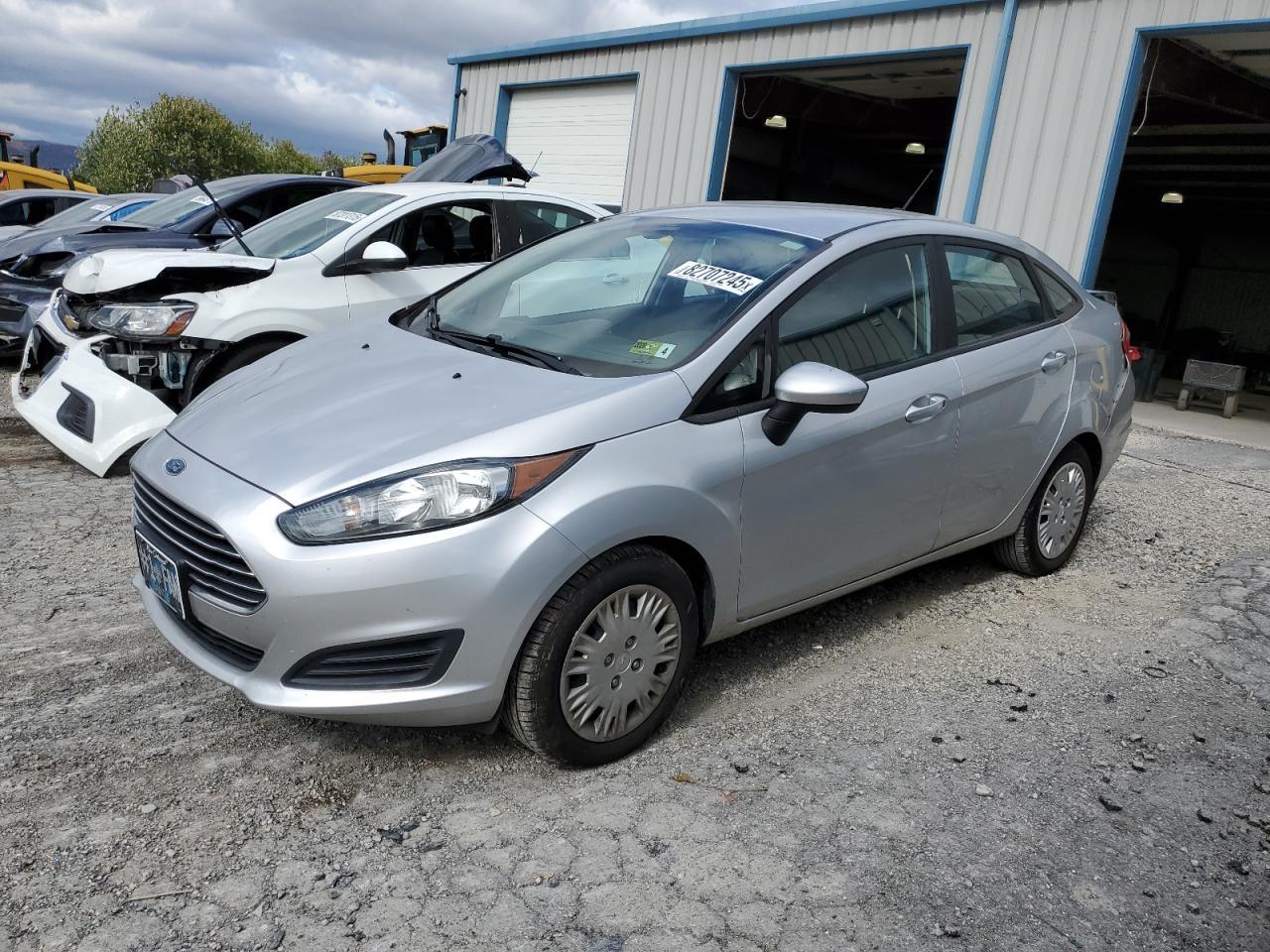 2014 Ford Fiesta - zdjęcie główne