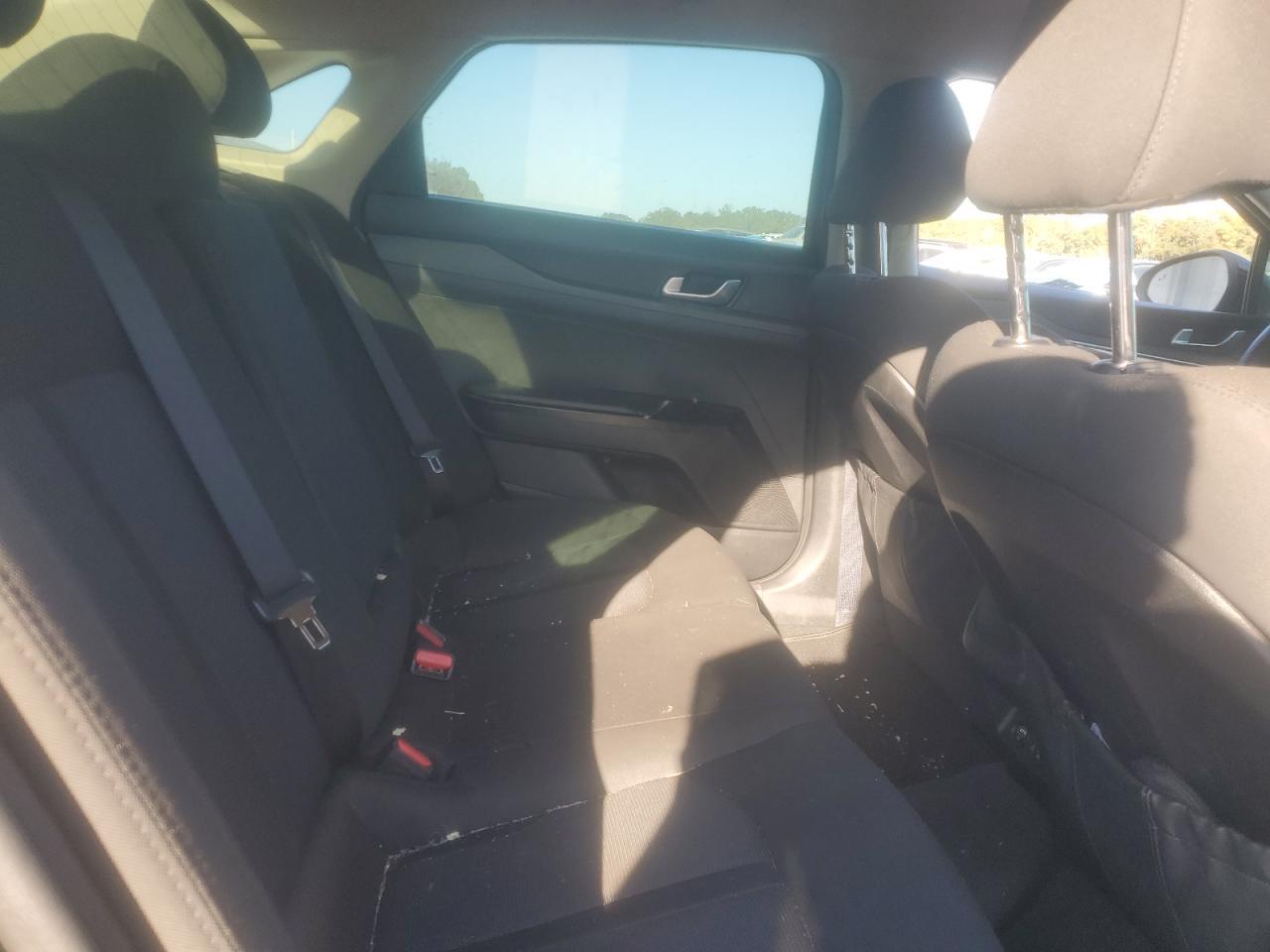 2022 Kia K5 - zdjęcie 10