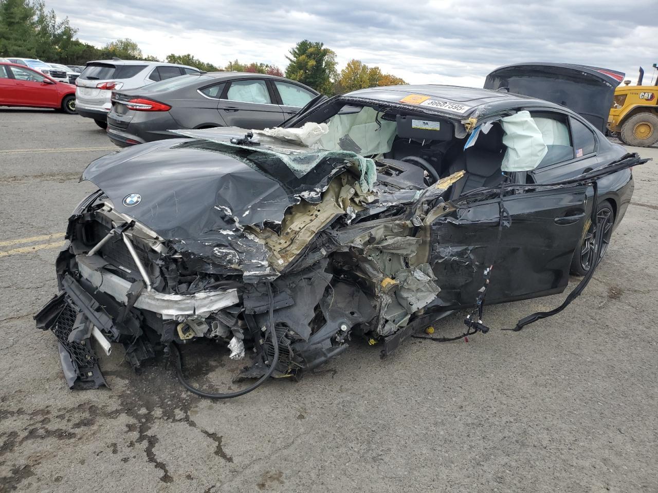 2020 BMW Seria 3 - zdjęcie główne