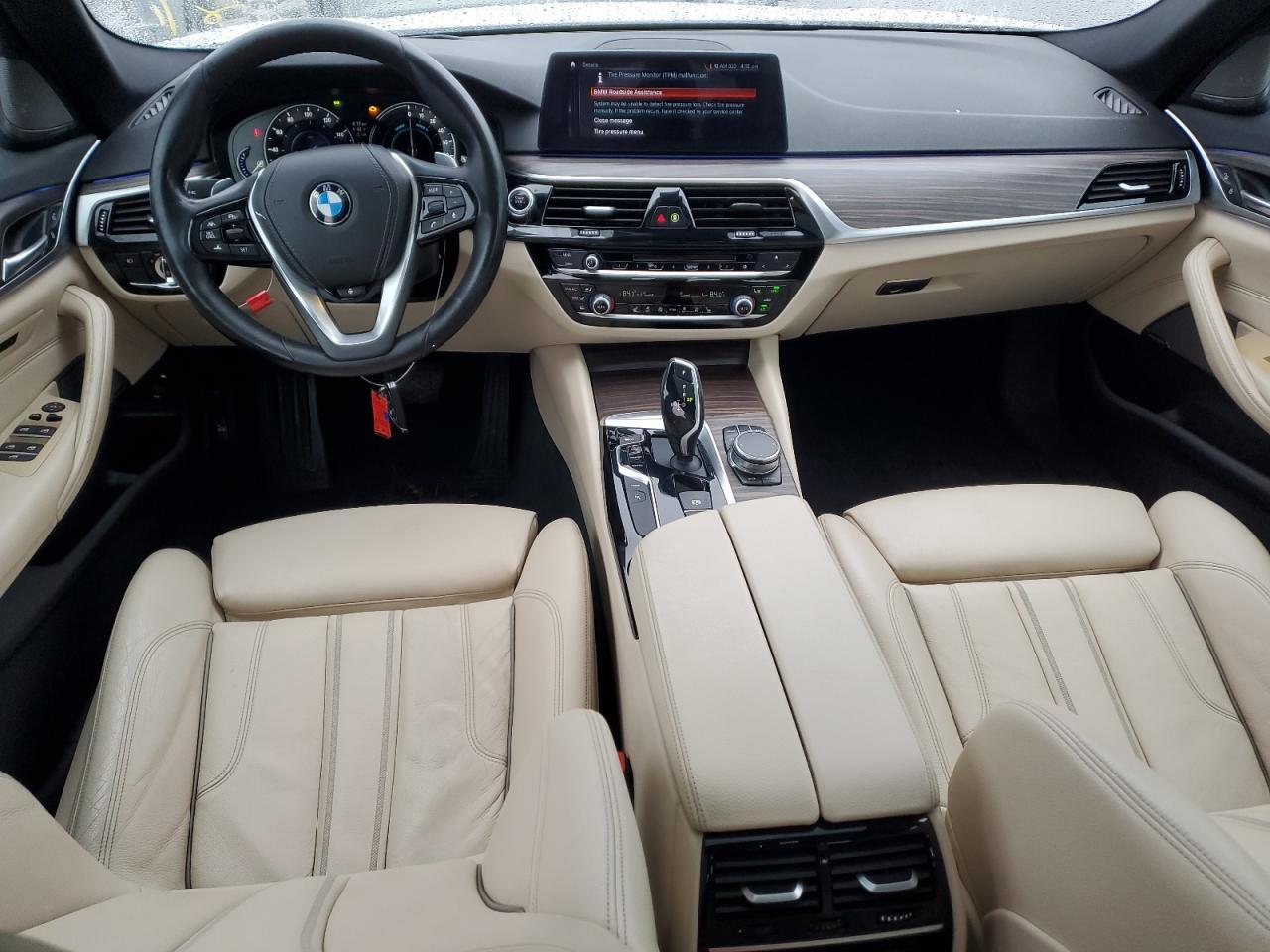 2018 BMW 530Xe - zdjęcie 8