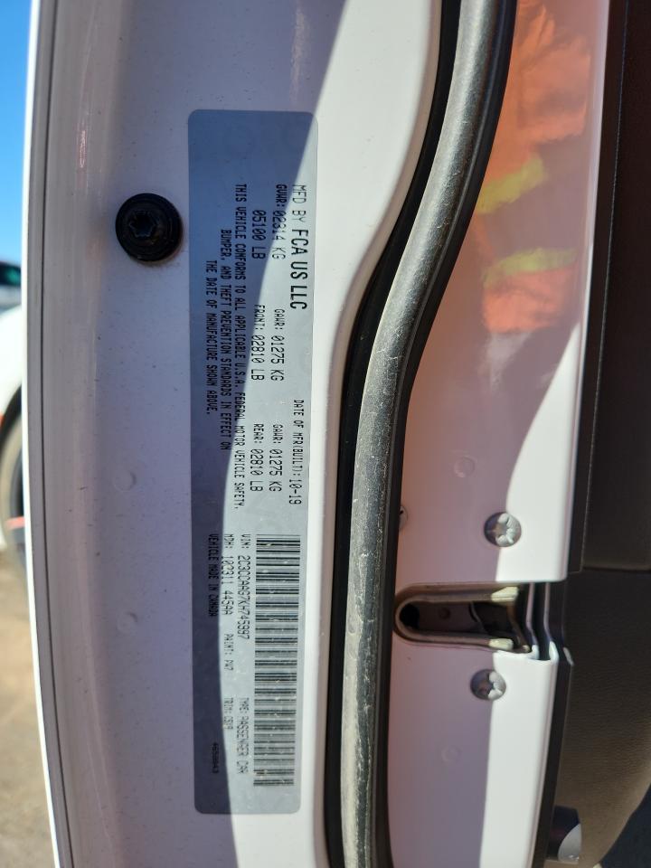 2019 Chrysler 300 Touring - zdjęcie 12