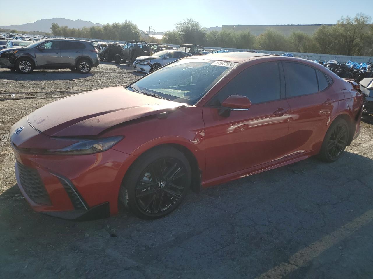 2025 Toyota Camry - zdjęcie główne