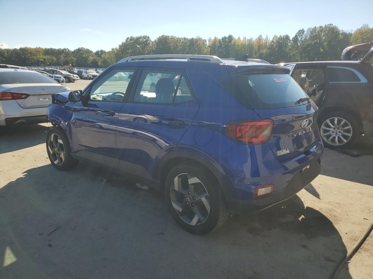 2022 Hyundai Venue Sel - zdjęcie 2