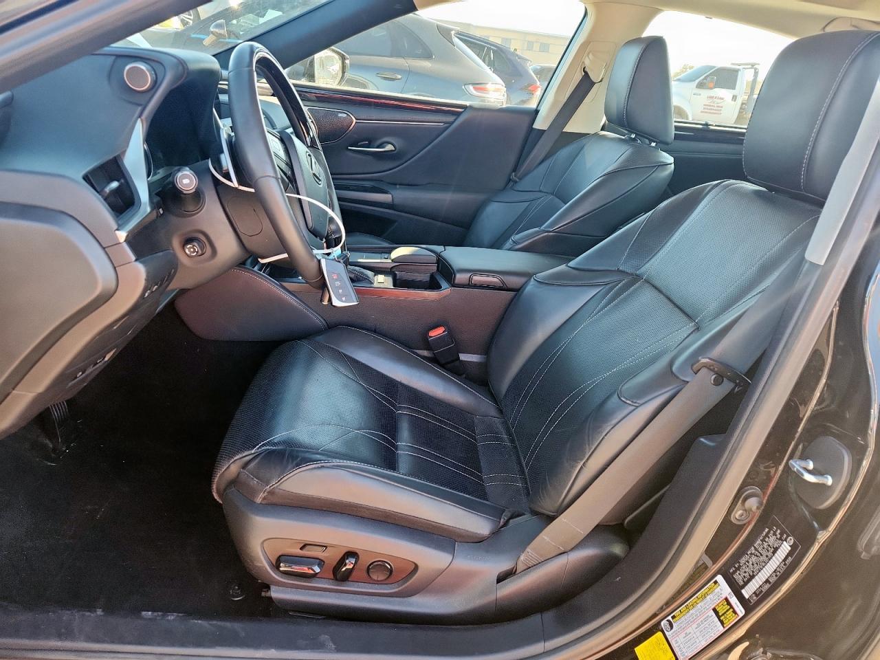 2020 Lexus ES - zdjęcie 7