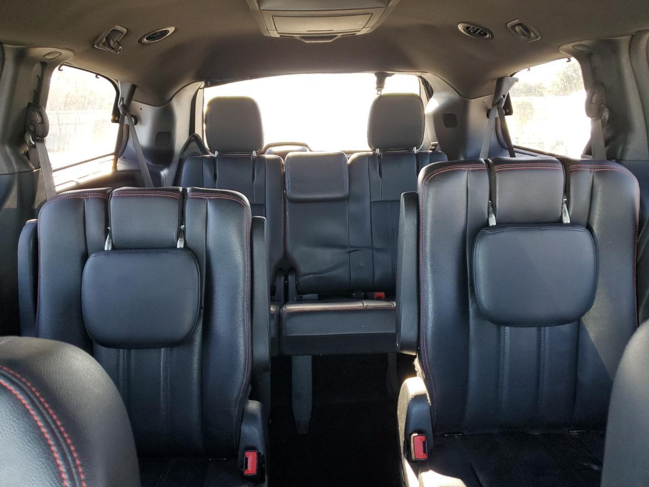 2017 Dodge Grand Caravan Gt - zdjęcie 10