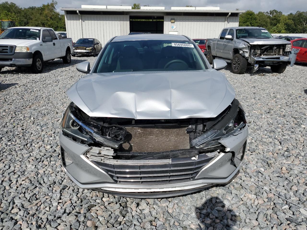 2019 Hyundai Elantra - zdjęcie 5