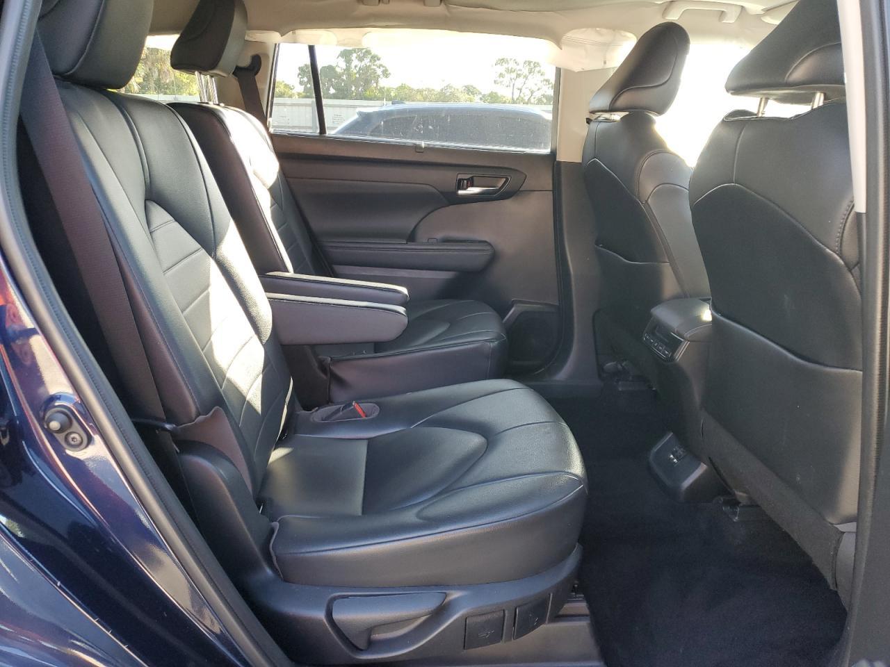 2021 Toyota Highlander Xle - zdjęcie 11
