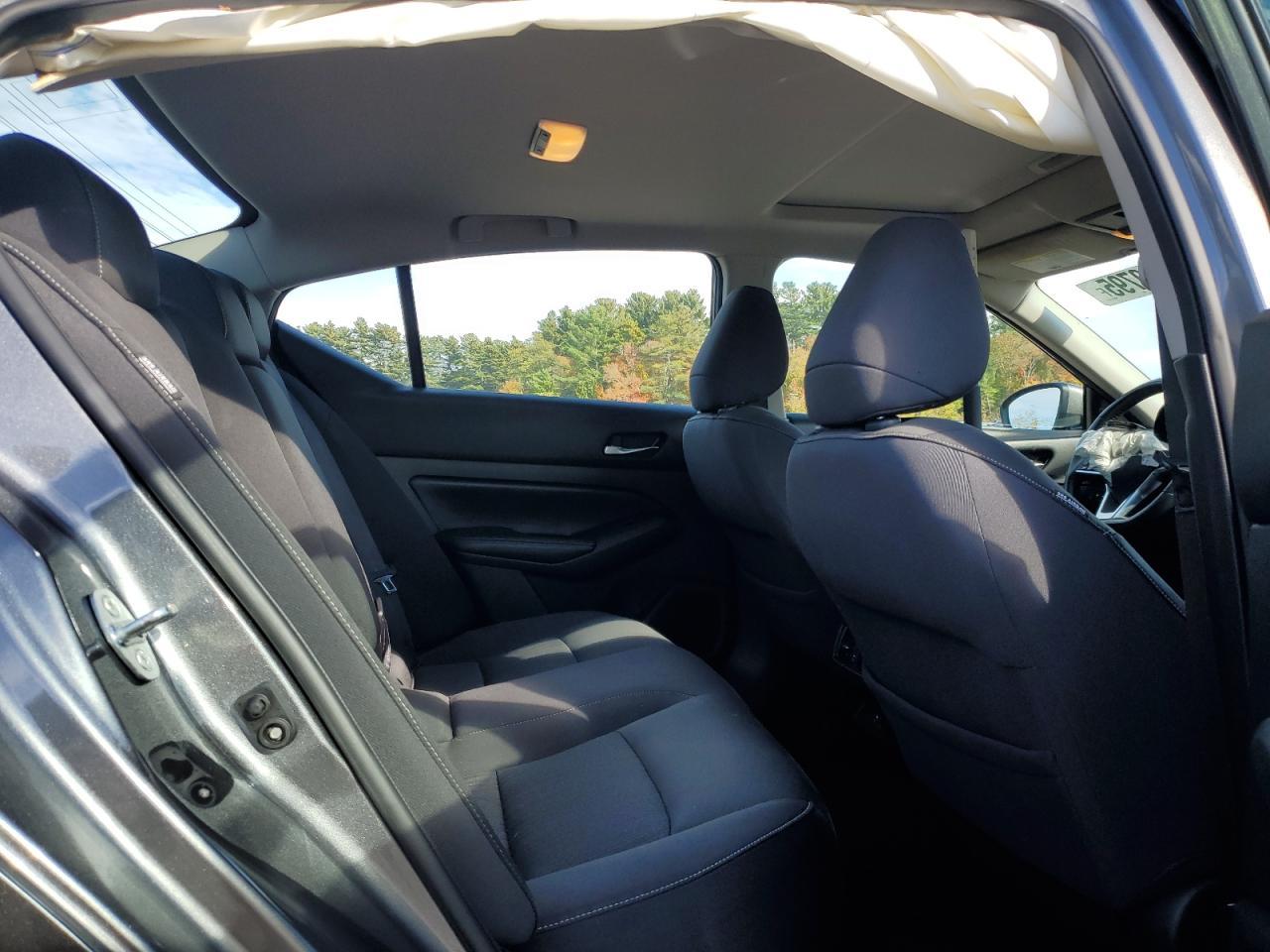 2019 Nissan Altima - zdjęcie 10