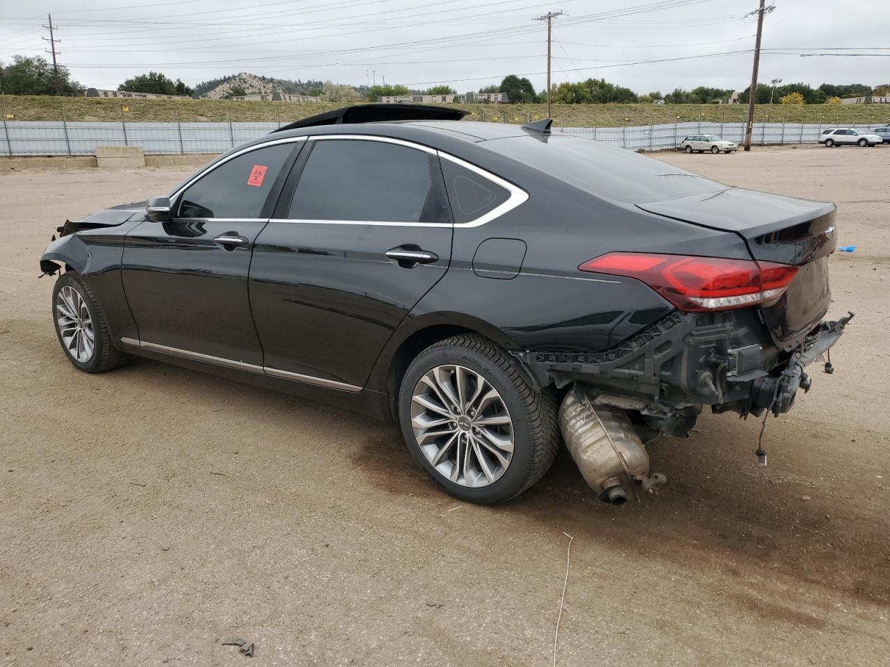 2015 Hyundai Genesis 3.8L - zdjęcie 2