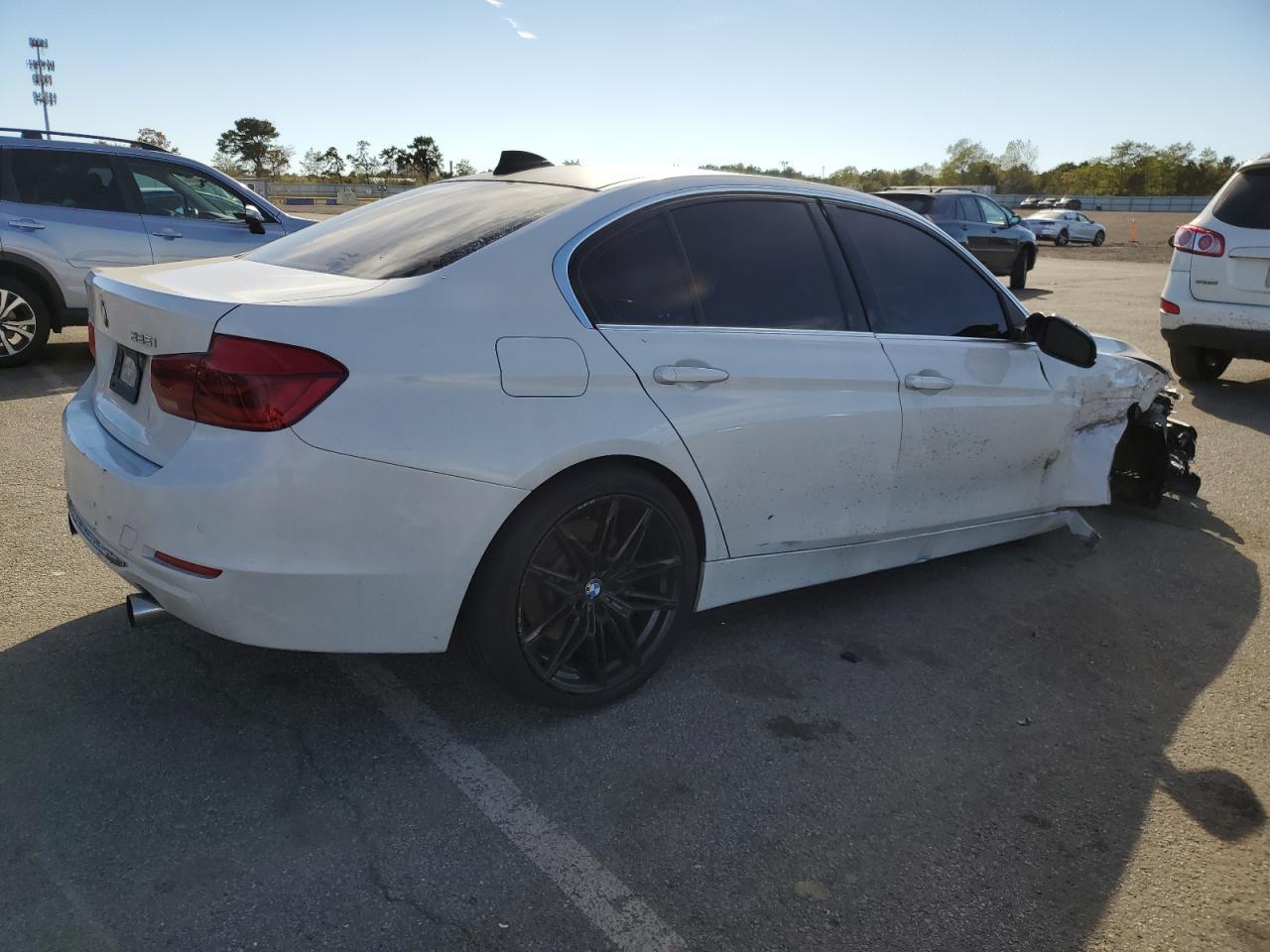 2015 BMW Seria 3 - zdjęcie 3