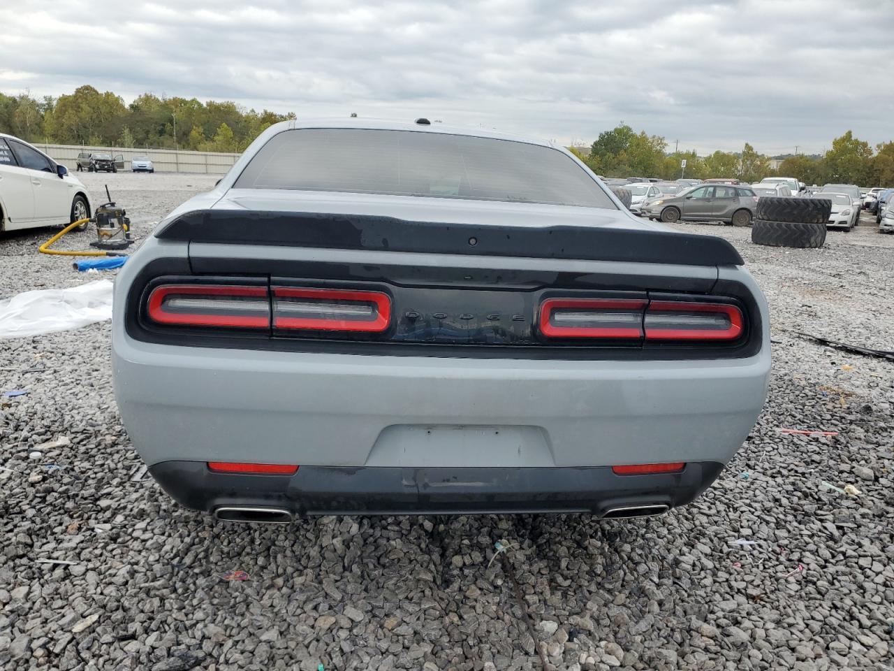 2022 Dodge Challenger Sxt - zdjęcie 6