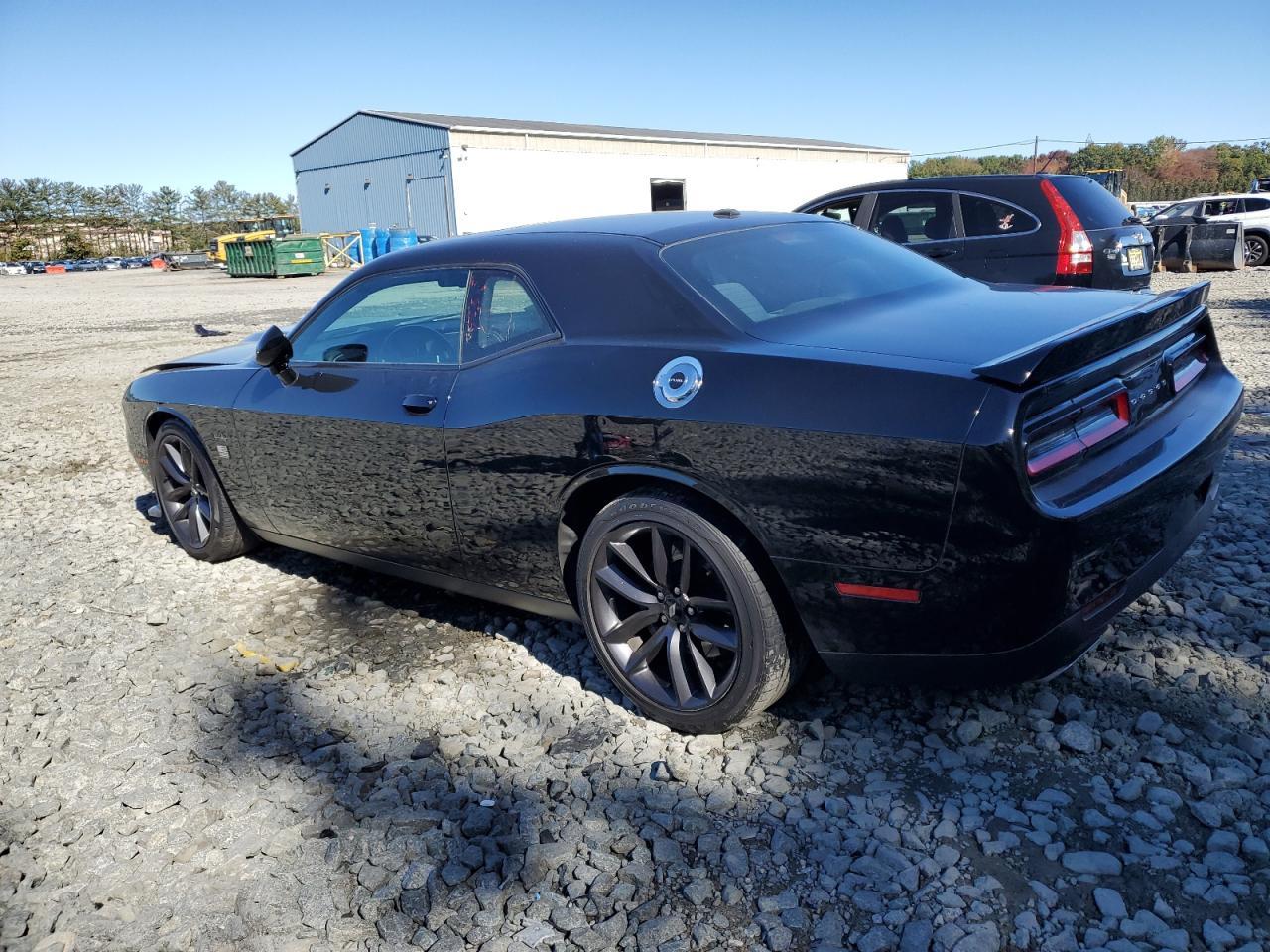 2019 Dodge Challenger - zdjęcie 2