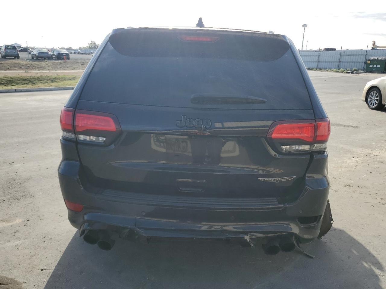 2018 Jeep Grand Cherokee - zdjęcie 6