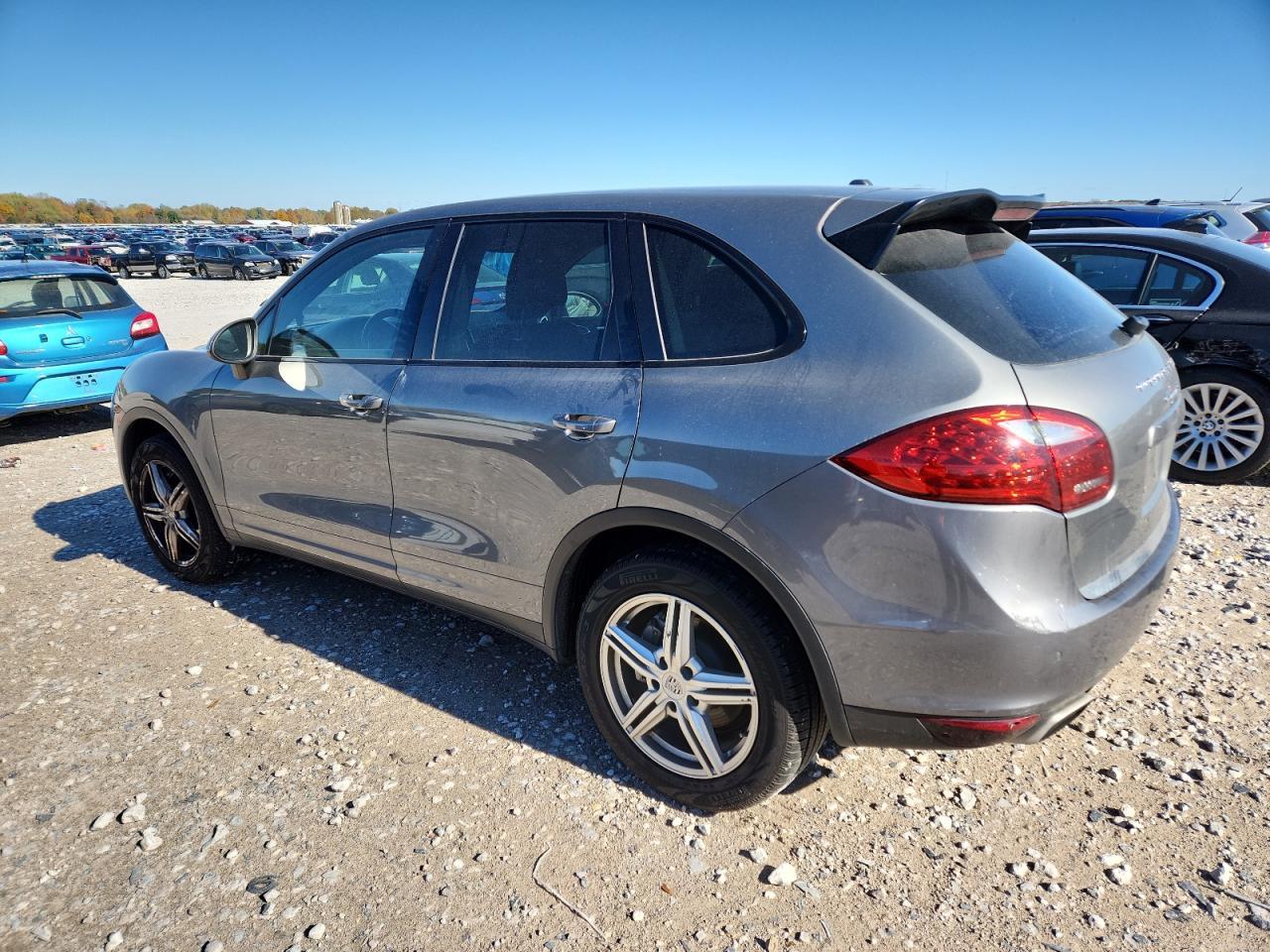 2014 Porsche Cayenne S - zdjęcie 2