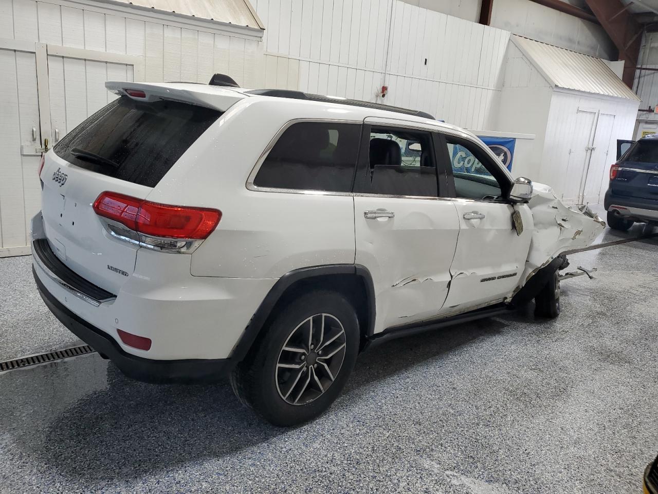 2019 Jeep Grand Cherokee - zdjęcie 3